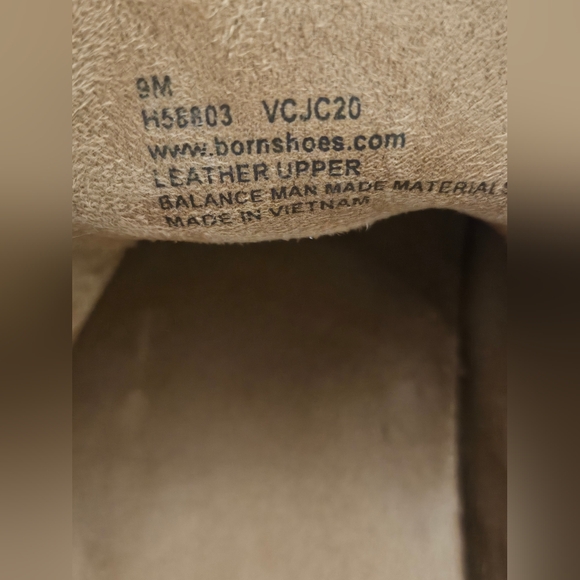 Men's Born size 9M shoes - Picture 5 of 5